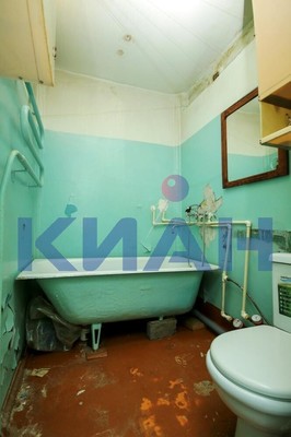Продам двухкомнатную (2-комн.) квартиру, им.газеты Красноярский рабочий пр-кт, 49А, Красноярск г