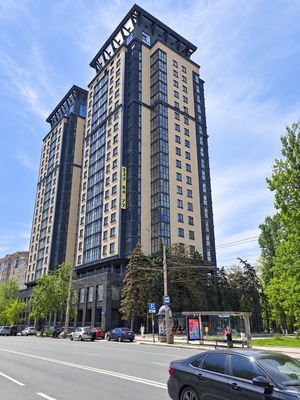 Продам трехкомнатную (3-комн.) квартиру, Буденновский пр-кт, 77, Ростов-на-Дону г