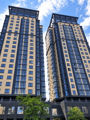Продам трехкомнатную (3-комн.) квартиру, Буденновский пр-кт, 77, Ростов-на-Дону г