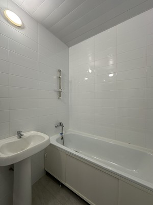 Продам двухкомнатную (2-комн.) квартиру, Троицкая ул, 4к4, Москва г