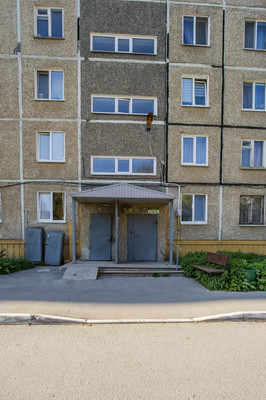 Продам трехкомнатную (3-комн.) квартиру, Сигаева ул, 2, Пермь г
