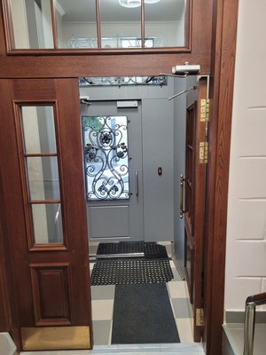 Продам двухкомнатную (2-комн.) квартиру, Оружейный пер, 25, Москва г