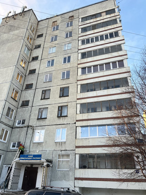 Продам двухкомнатную (2-комн.) квартиру, Новая ул, 10а, Кандалакша г