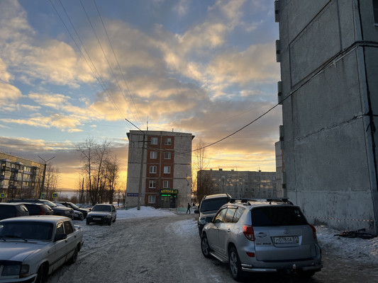 Продам двухкомнатную (2-комн.) квартиру, Новая ул, 10а, Кандалакша г