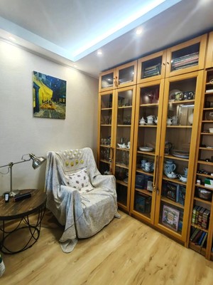 Продам трехкомнатную (3-комн.) квартиру, Корнеева (Центральный мкр.) ул, 36, Домодедово г