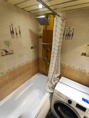 Продам трехкомнатную (3-комн.) квартиру, Корнеева (Центральный мкр.) ул, 36, Домодедово г