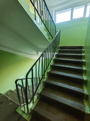 Продам трехкомнатную (3-комн.) квартиру, Корнеева (Центральный мкр.) ул, 36, Домодедово г