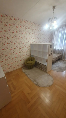 Продам трехкомнатную (3-комн.) квартиру, Онежская ул, 1, Тельмана п