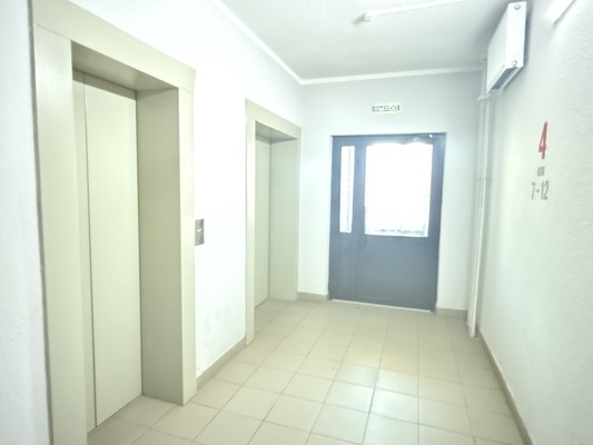 Продам однокомнатную (1-комн.) квартиру, Хусаина Мавлютова ул, 17Ек1, Казань г