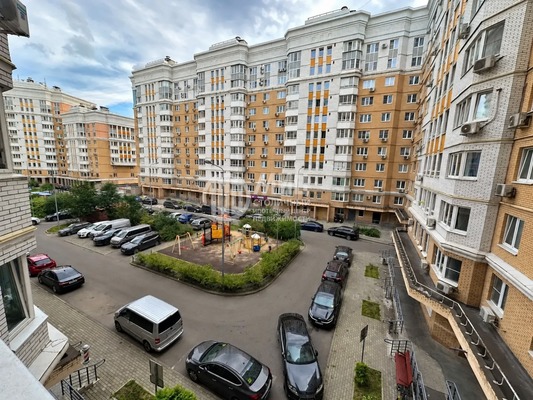 Продам многокомнатную квартиру, 6-я Радиальная ул, 3к9, Москва г