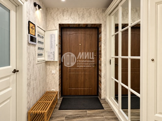Продам многокомнатную квартиру, 6-я Радиальная ул, 3к9, Москва г