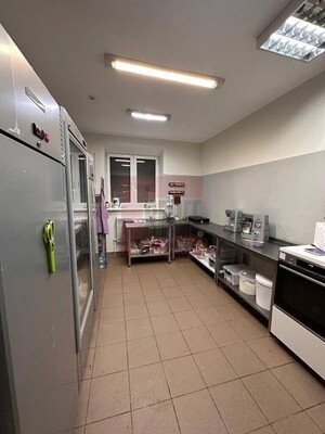 Продам коммерческое помещение 43,4 м2, 53-й (ПГО Луч-3 тер) ряд, Калининград г