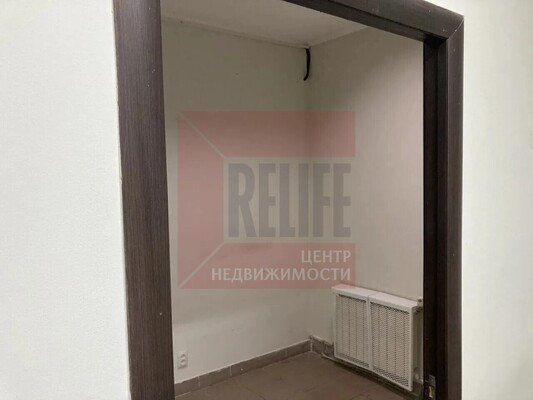 Продам коммерческое помещение 43,4 м2, 53-й (ПГО Луч-3 тер) ряд, Калининград г