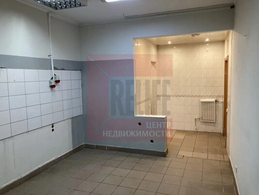 Продам коммерческое помещение 43,4 м2, 53-й (ПГО Луч-3 тер) ряд, Калининград г