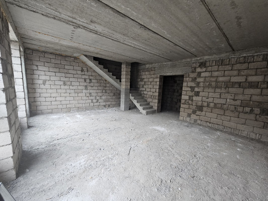 Продам трехкомнатную (3-комн.) квартиру, Кабардинская ул, 234/3, Нальчик г