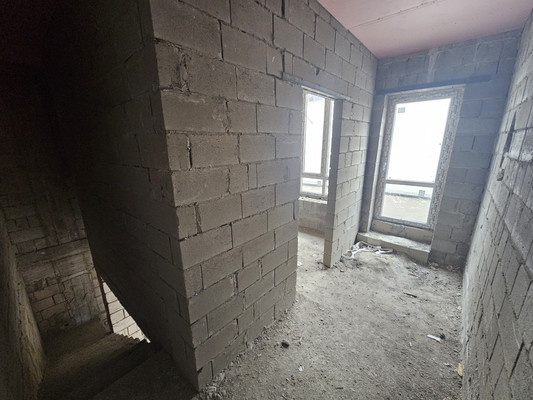 Продам трехкомнатную (3-комн.) квартиру, Кабардинская ул, 234/3, Нальчик г