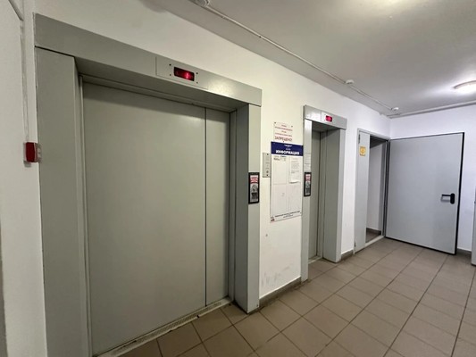 Продам однокомнатную (1-комн.) квартиру, Комарова ул, 49, Брянск г