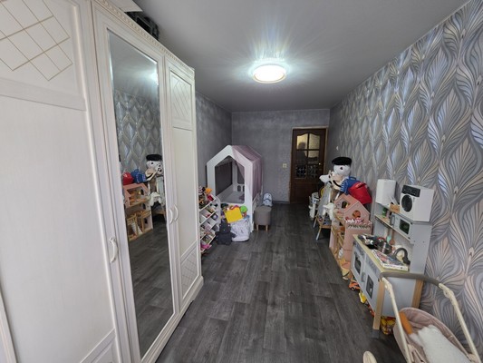 Продам двухкомнатную (2-комн.) квартиру, Красногвардейский б-р, 41/1, Подольск г
