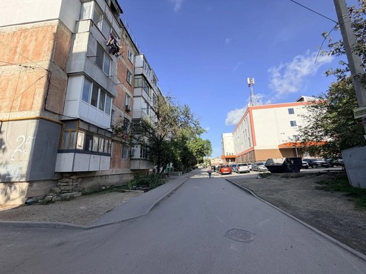 Продам однокомнатную (1-комн.) квартиру, 1 Конной Армии ул, 25, Симферополь г