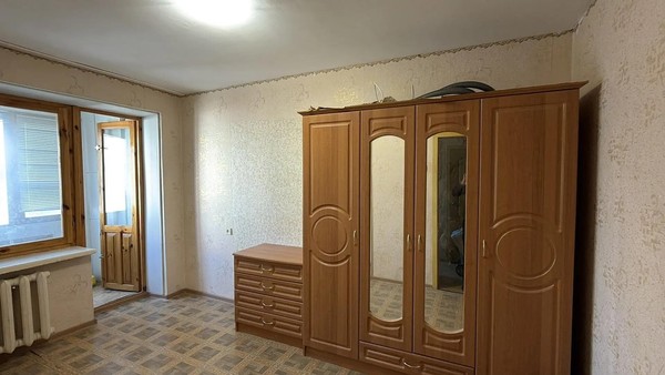 Продам однокомнатную (1-комн.) квартиру, 1 Конной Армии ул, 25, Симферополь г