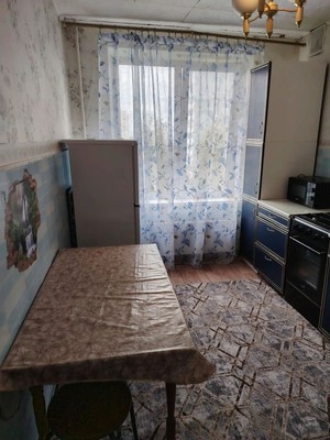 Сдам двухкомнатную (2-комн.) квартиру, Булатниковская ул, 4к2, Москва г