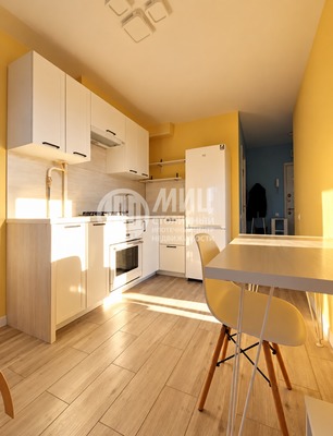 Продам однокомнатную (1-комн.) квартиру, Открытое ш, 6к13, Москва г