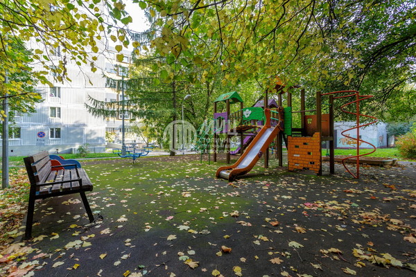 Продам однокомнатную (1-комн.) квартиру, Бутлерова ул, 38к3, Москва г