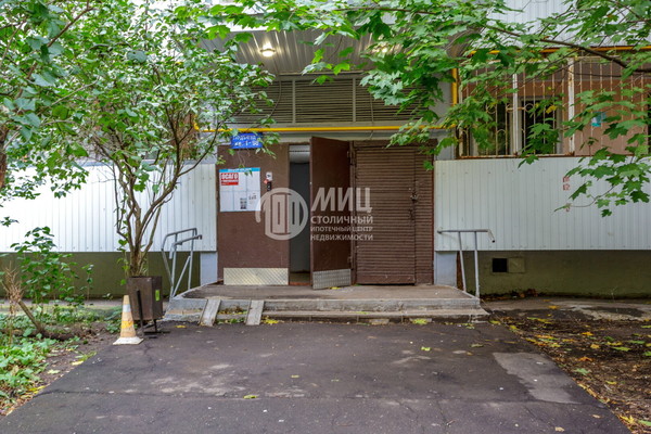 Продам однокомнатную (1-комн.) квартиру, Бутлерова ул, 38к3, Москва г