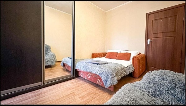 Продам двухкомнатную (2-комн.) квартиру, Маршала Жукова пр-кт, 40, Москва г