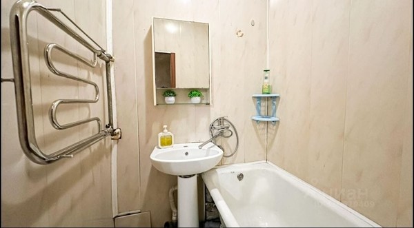 Продам двухкомнатную (2-комн.) квартиру, Маршала Жукова пр-кт, 40, Москва г