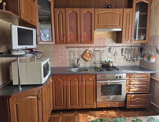 Продам трехкомнатную (3-комн.) квартиру, Морская ул, 23а, Заливино п
