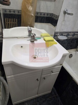 Продам трехкомнатную (3-комн.) квартиру, Морская ул, 23а, Заливино п
