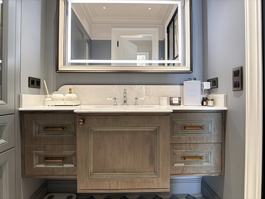 Продам трехкомнатную (3-комн.) квартиру, Волоколамское ш, 81/2, Москва г