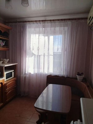 Продам двухкомнатную (2-комн.) квартиру, Весенняя ул, 16, Волгодонск г