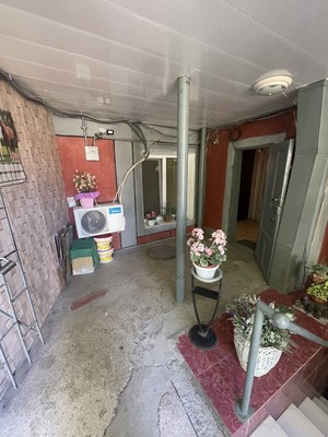 Продам двухкомнатную (2-комн.) квартиру, Горького ул, 6, Симферополь г