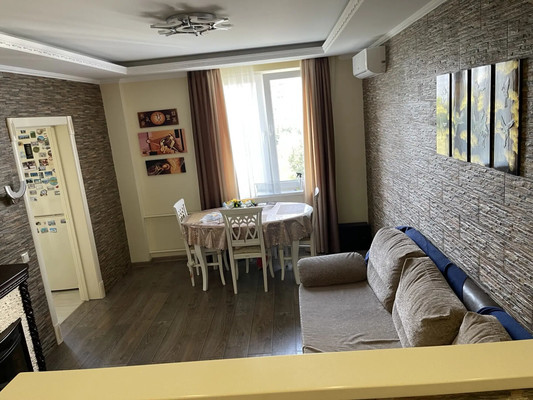 Продам трехкомнатную (3-комн.) квартиру, Балаклавский пр-кт, 46кА, Москва г