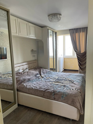 Продам трехкомнатную (3-комн.) квартиру, Балаклавский пр-кт, 46кА, Москва г