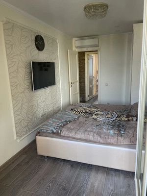 Продам трехкомнатную (3-комн.) квартиру, Балаклавский пр-кт, 46кА, Москва г