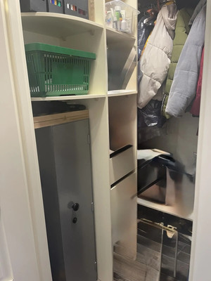 Продам трехкомнатную (3-комн.) квартиру, Балаклавский пр-кт, 46кА, Москва г