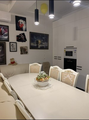 Продам трехкомнатную (3-комн.) квартиру, Платановая ул, 1, Алушта г