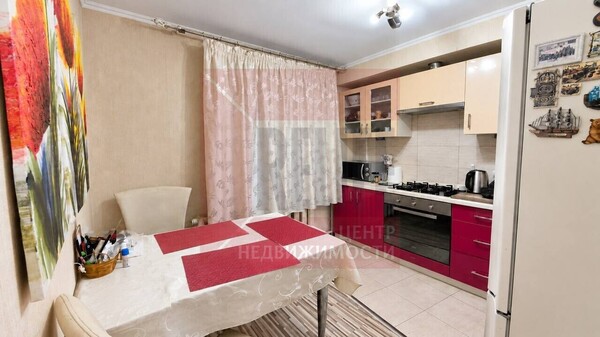 Продам двухкомнатную (2-комн.) квартиру, Согласия ул, 21, Калининград г