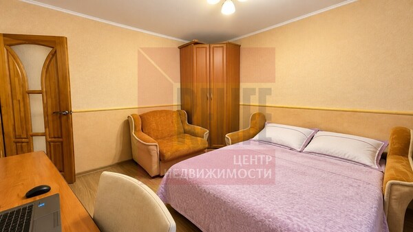 Продам двухкомнатную (2-комн.) квартиру, Согласия ул, 21, Калининград г