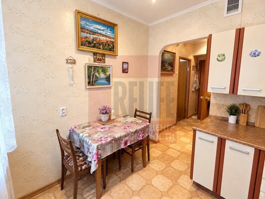 Продам однокомнатную (1-комн.) квартиру, Радистов пер, 2, Калининград г