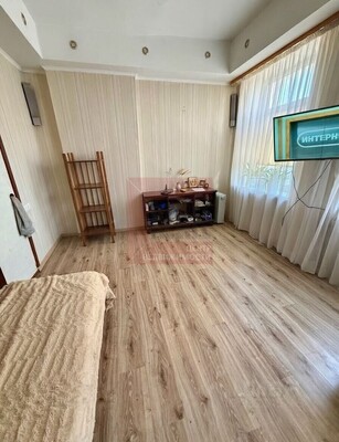 Продам трехкомнатную (3-комн.) квартиру, Рабочая ул, 7, Советск г