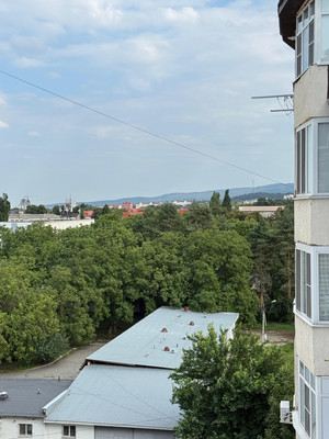 Продам двухкомнатную (2-комн.) квартиру, Байсултанова ул, 35в, Нальчик г