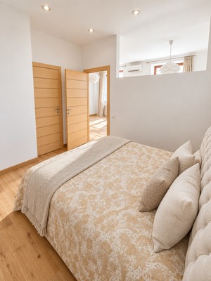 Продам двухкомнатную (2-комн.) квартиру, Благовещенский пер, 5, Москва г