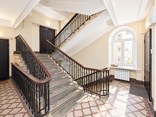 Продам двухкомнатную (2-комн.) квартиру, Благовещенский пер, 5, Москва г