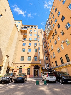 Продам двухкомнатную (2-комн.) квартиру, Благовещенский пер, 5, Москва г
