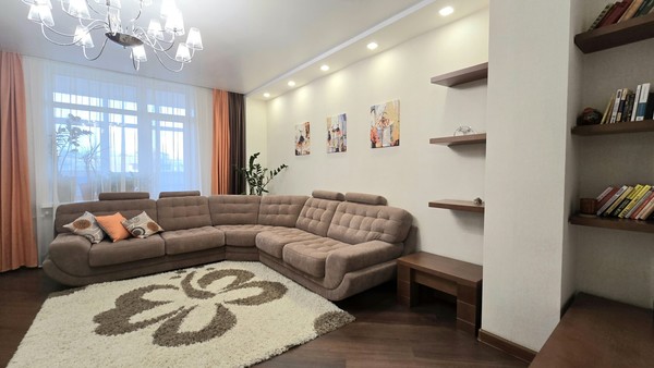 Продам трехкомнатную (3-комн.) квартиру, Уинская ул, 17, Пермь г
