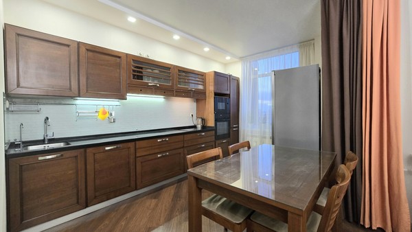 Продам трехкомнатную (3-комн.) квартиру, Уинская ул, 17, Пермь г